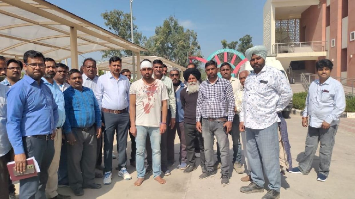 Electricity corporation team attacked in Gwalmandi of Ambala Cantonment of Haryana
