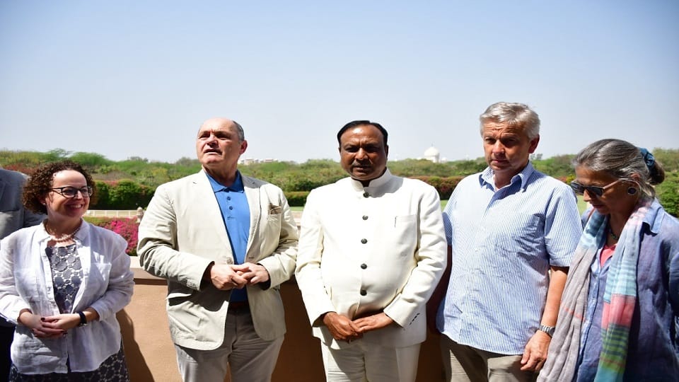 Austrian MPs visited Taj Mahal Agra Mayor welcomed by the culture of Braj
