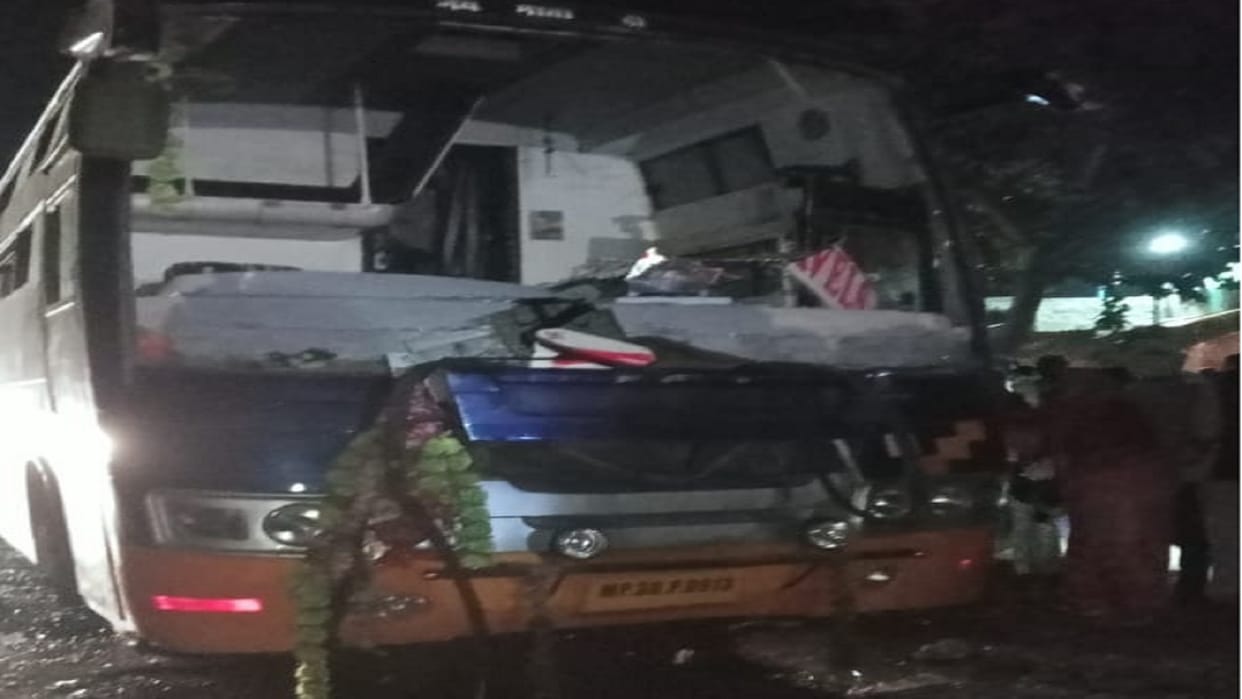 Fire breaks out in devotees bus four female passengers scorched broken glass all rescued