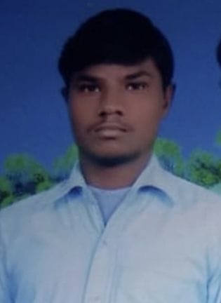 Dead body of youth found hanging