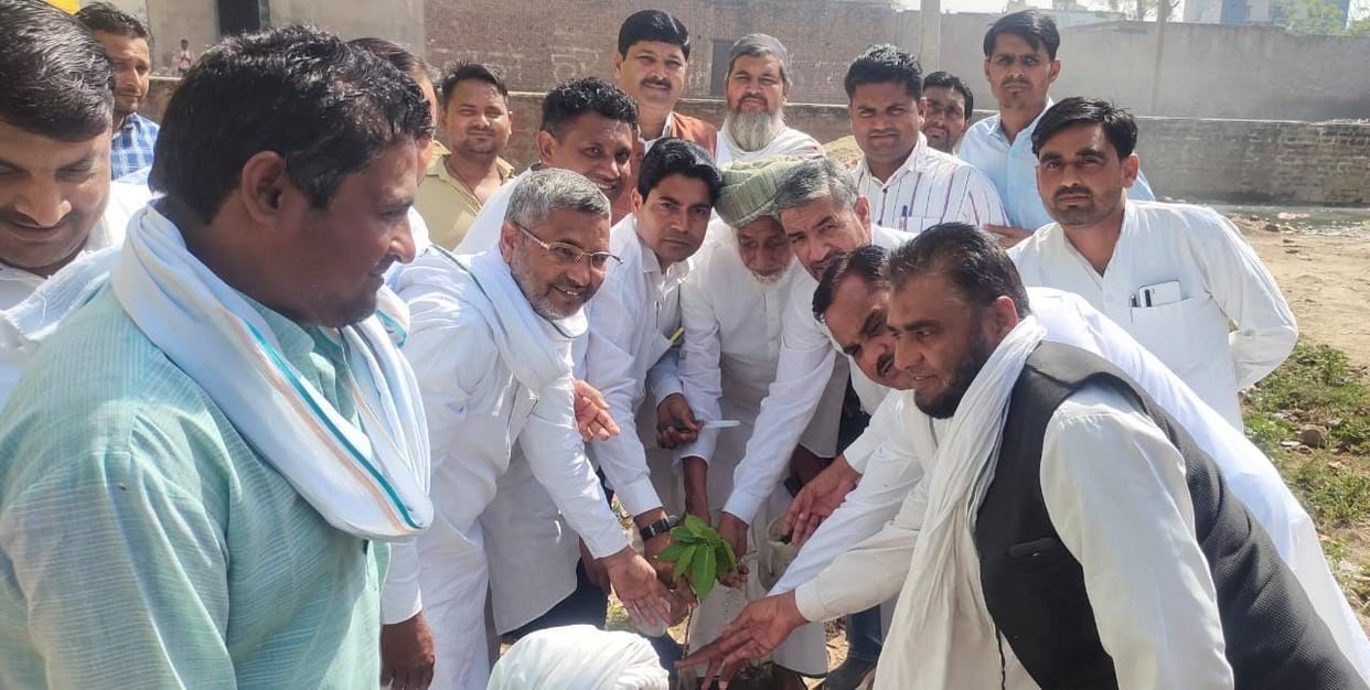 Inspired youth to de-addiction, JJP celebrated party supremo's birthday, distributed fruits in hospital