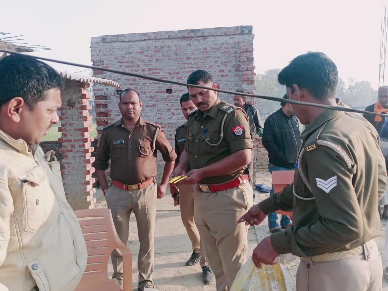 mentally deranged youth burnt alive in Jaunpur doubts of self immolation police investigation start