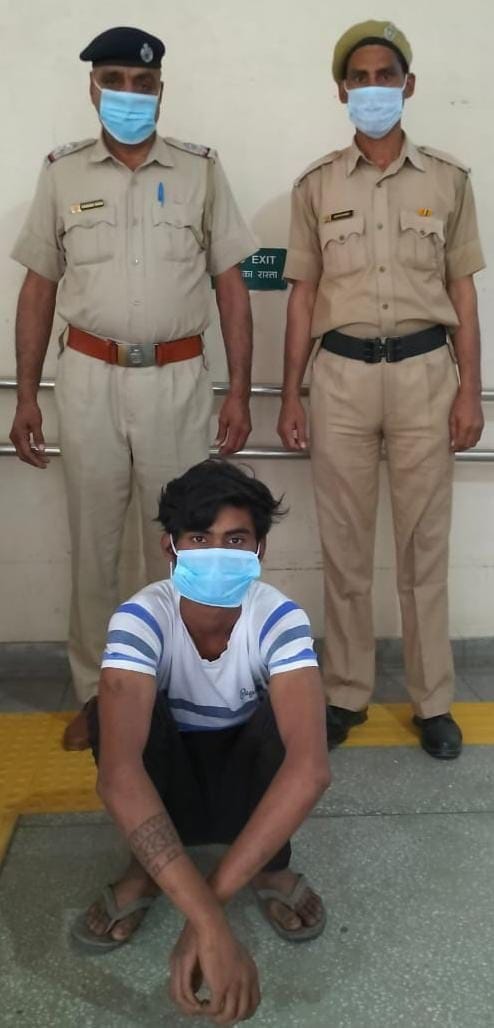 The accused who escaped from police custody, arrested, action will be taken against three police personnel