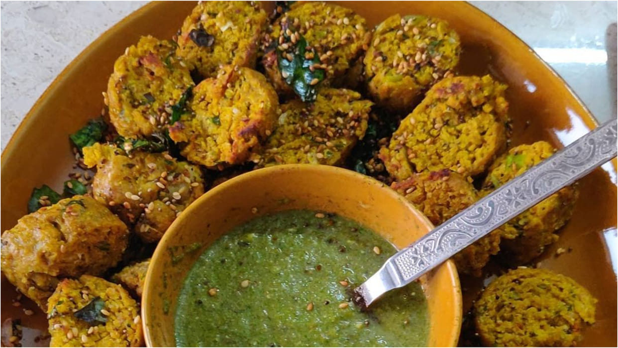 aaj ki rasoi recipe to make lauki ki muthiya