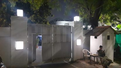 UP assembly elections Minister Nandi broke the myth of bungalow number six Kalidas Marg, know the full story of the bungalow