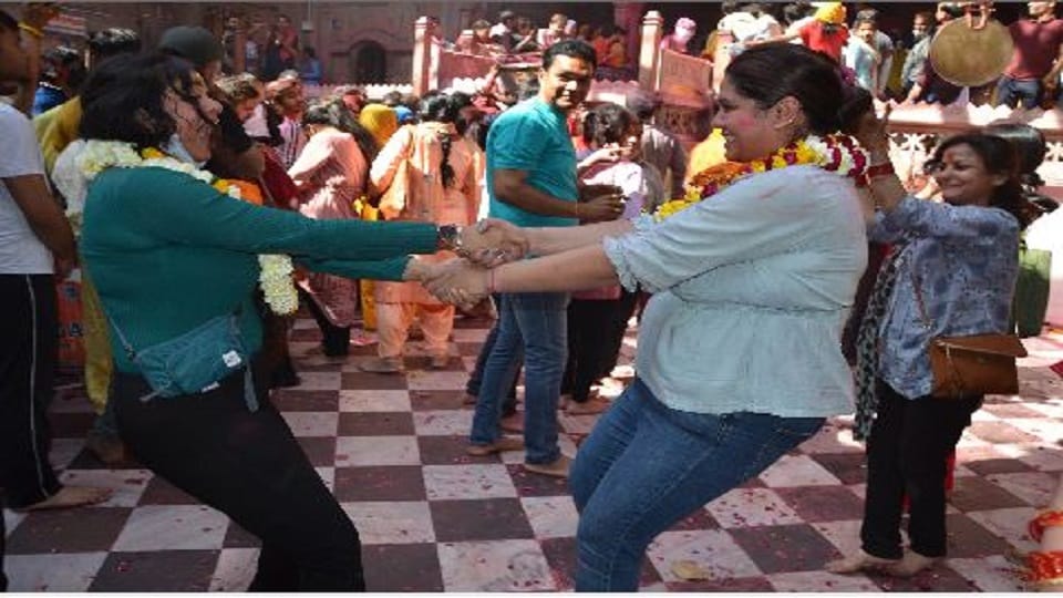 Mathura holi 2022 celebration news in hindi