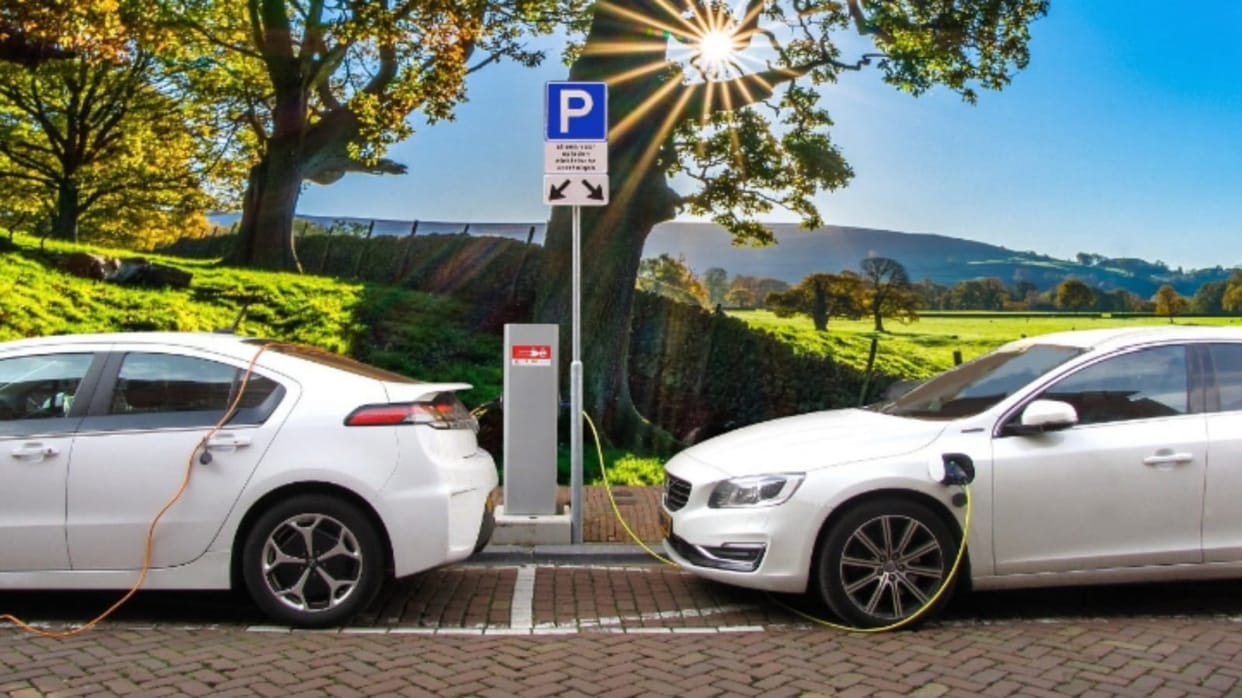 Electric Vehicles Buying Tips keep these things in mind before buying new electric vehicle
