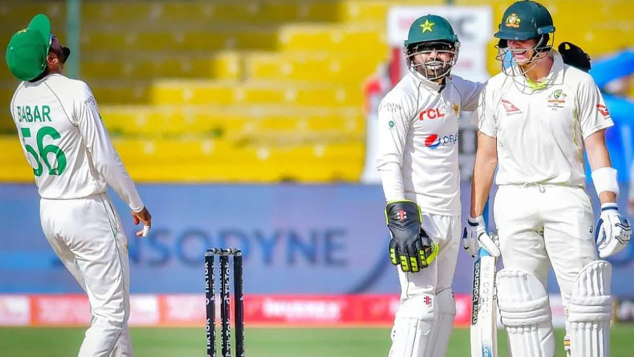 Mohammad Rizwan Asks Steve Smith For Advice On DRS Call In Pakistan vs Australia 2nd Test, Watch Hilarious Video
