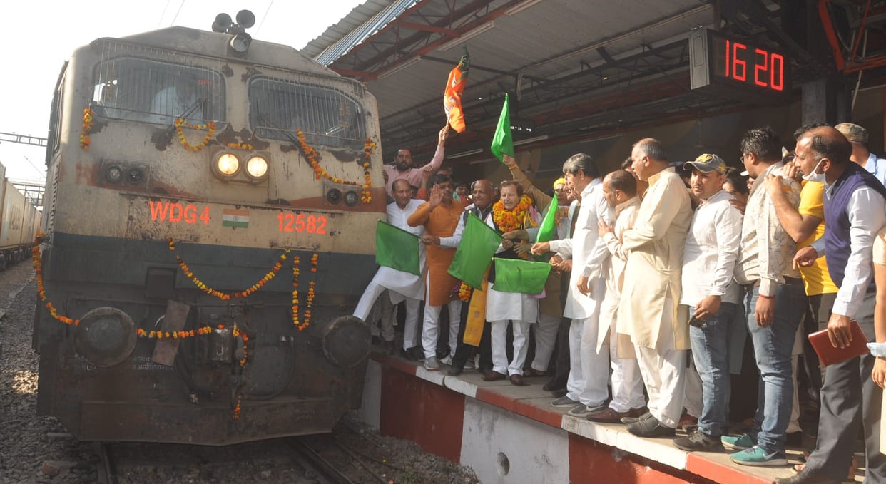 MP flagged off Khatu Shyam Mela special train