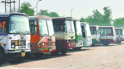 Roadways Bus Will Be Available On Every Route From Agra On Holi 2022 - Amar  Ujala Hindi News Live - होली 2022:आगरा से हर रूट पर मिलेगी रोडवेज बस,  रोडवेज कर्मियों की