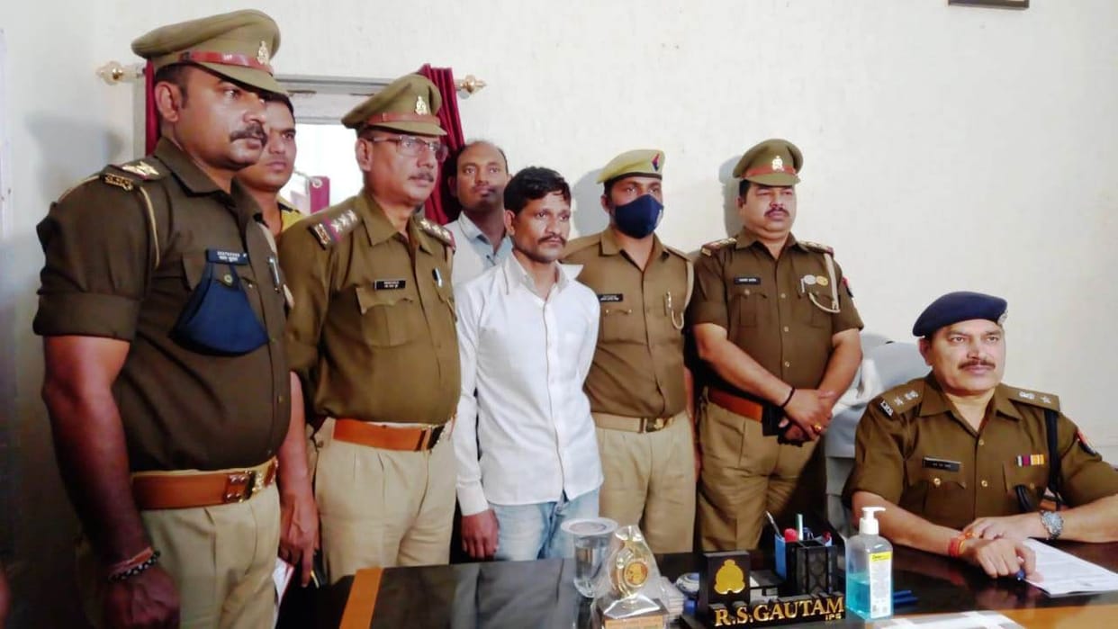 25 thousand prize criminal  Sheru arrested in varanasi he is memeber of D 22 gang who absconded during encounter
