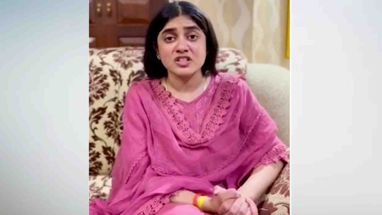 Kuldeep Sengar's daughter statement against Priyanka Gandhi
