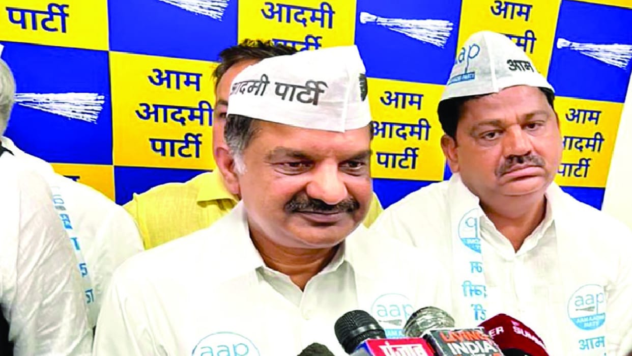 Many Leaders who were ministers and MLAs in BJP and Congress governments joined Aam Aadmi Party