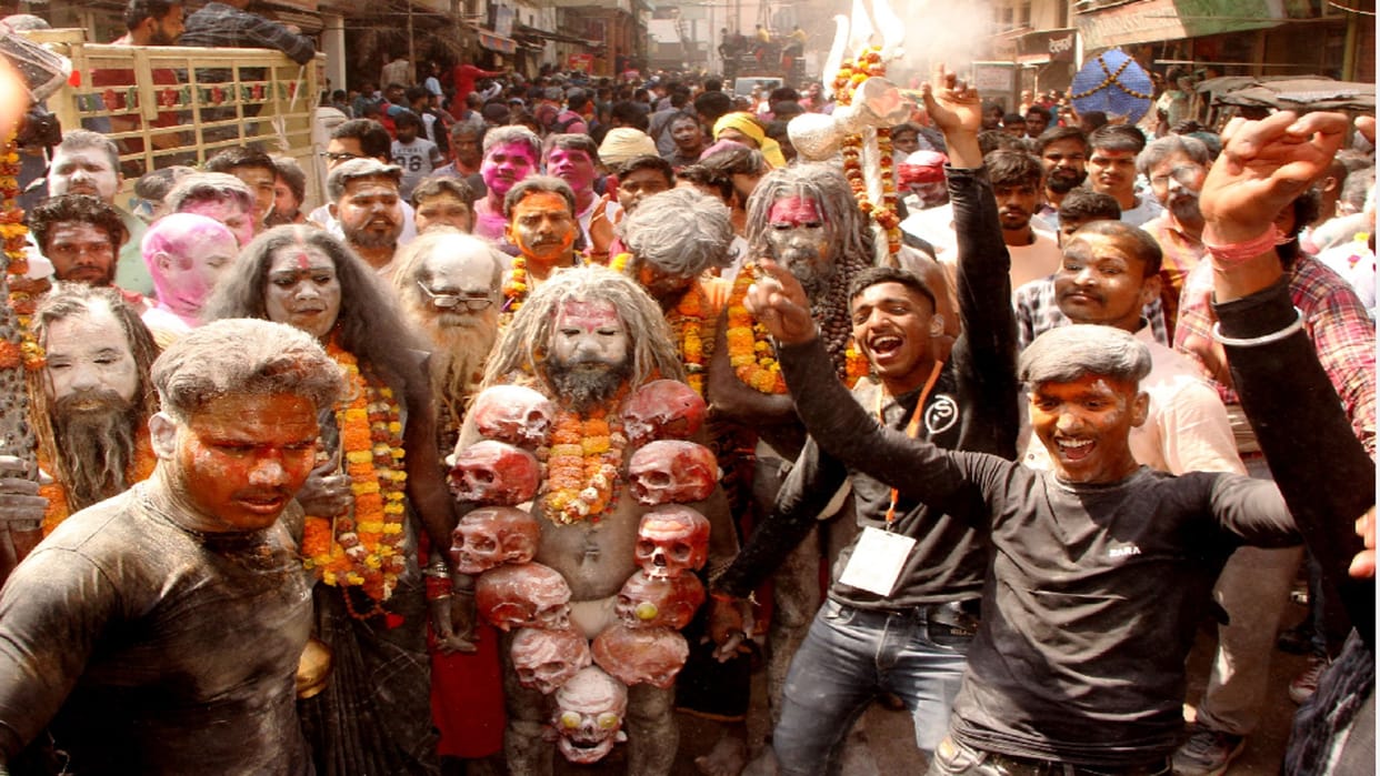Chita bhasm Holi played at Harishchandra Ghat in varanasi