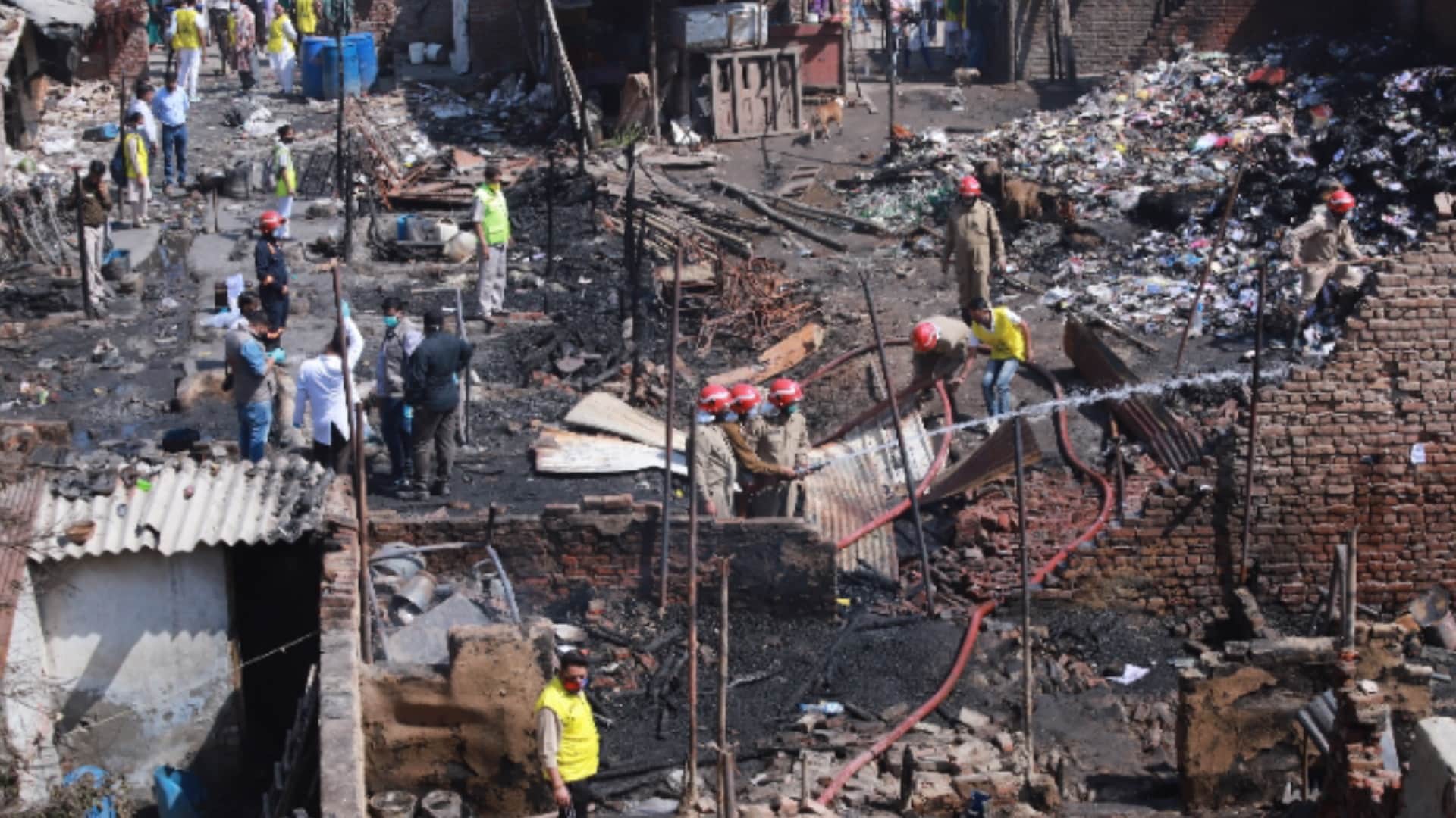 Delhi Gokulpur fire three hours of incident were difficult for residents their relatives burn to death in front of them read their ordeal