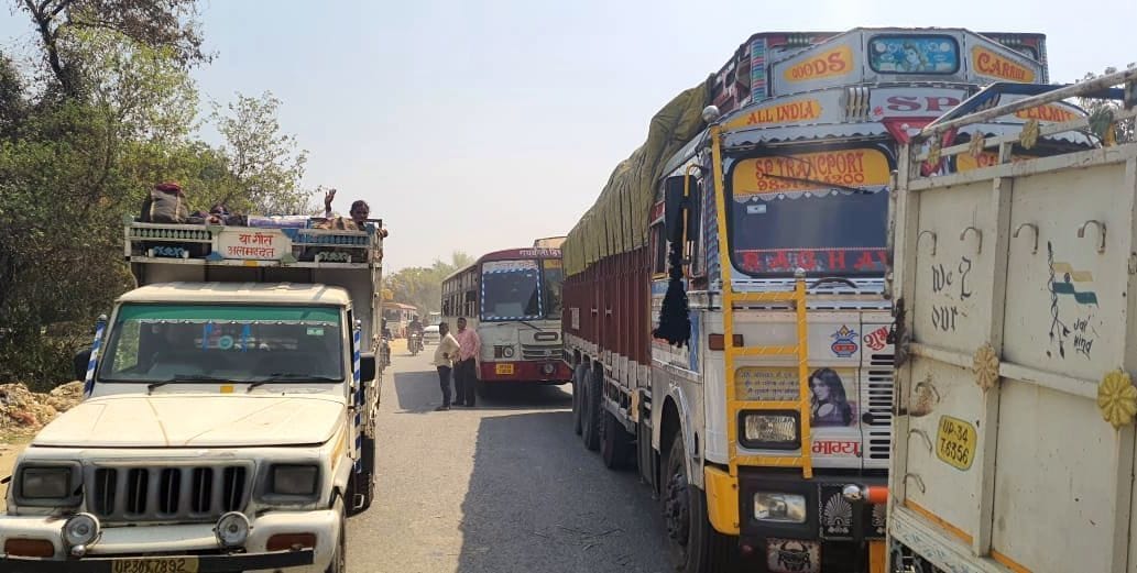 16 hours jam on Lucknow-Delhi highway