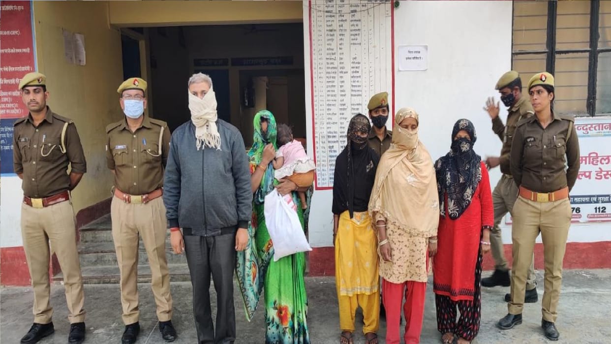 mother s lap abandoned in greed of two lakh 24 thousand rupees In Kushinagar