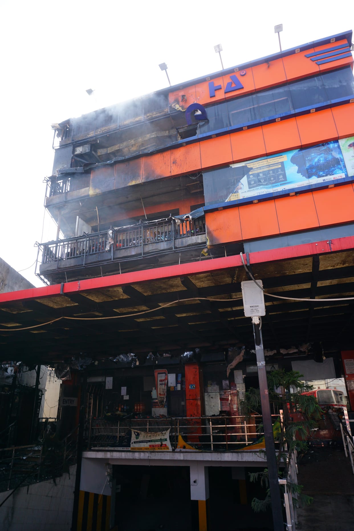 Massive fire broke out in convenience store near Lalpul
