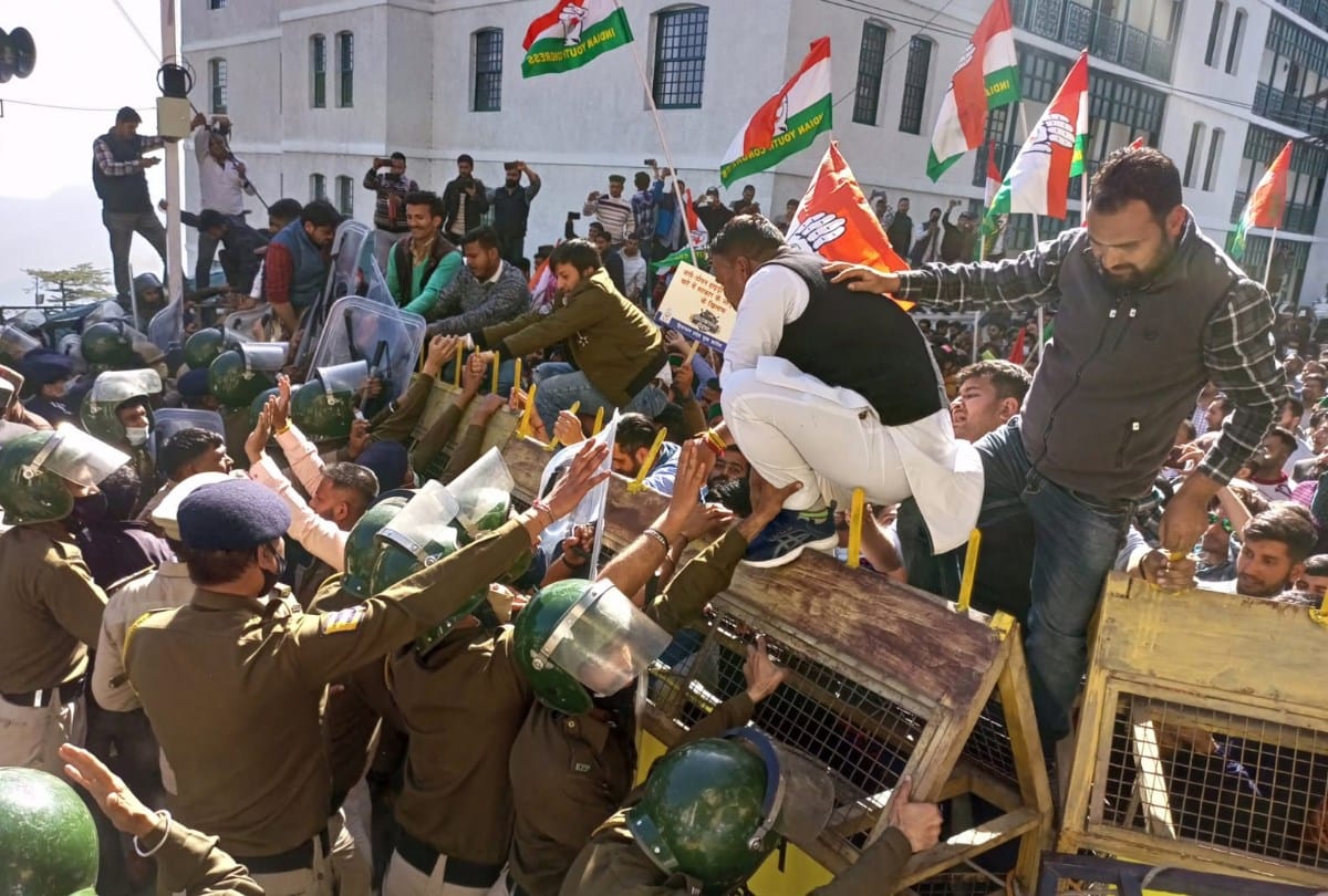 himachal youth congress Gherao Himachal Pradesh himachal pradesh vidhan sabha