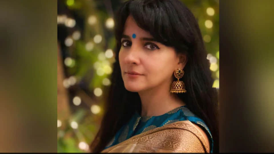 Shruti Seth did kissing scene with Mugdha Godse in web series Bloody Brother now the actress said did not do such a scene