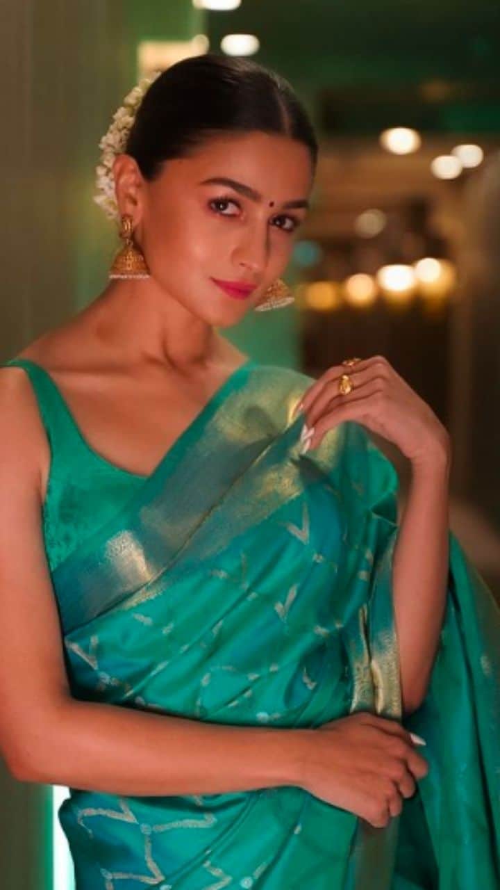 Alia Bhatt can wore her mother in law wedding look in marriage testp