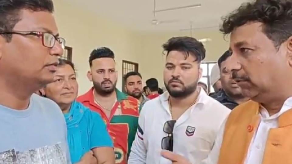 AAP MLA Raman Arora did surprise inspection of school in Jalandhar