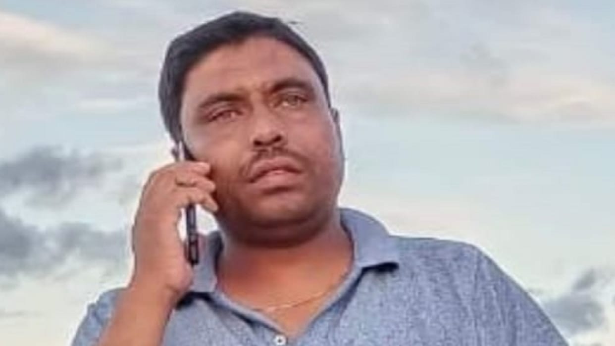 Siddharthnagar: Chilhiya youth died in a road accident in Gorakhpur mourning in the house