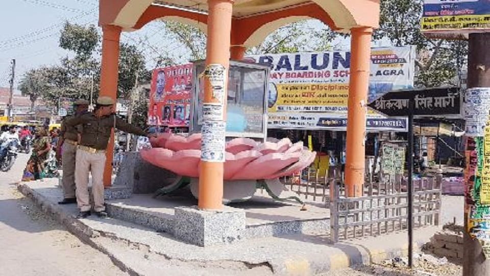 Thandi Sadak Etah renamed as Kalyan Singh Marg