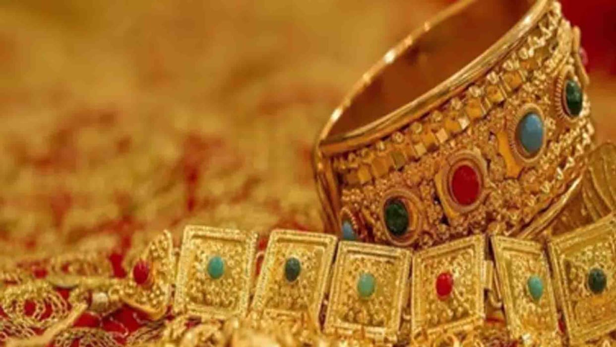 Kanpur: Jewellery worth 30 lakh missing from central bank's locker