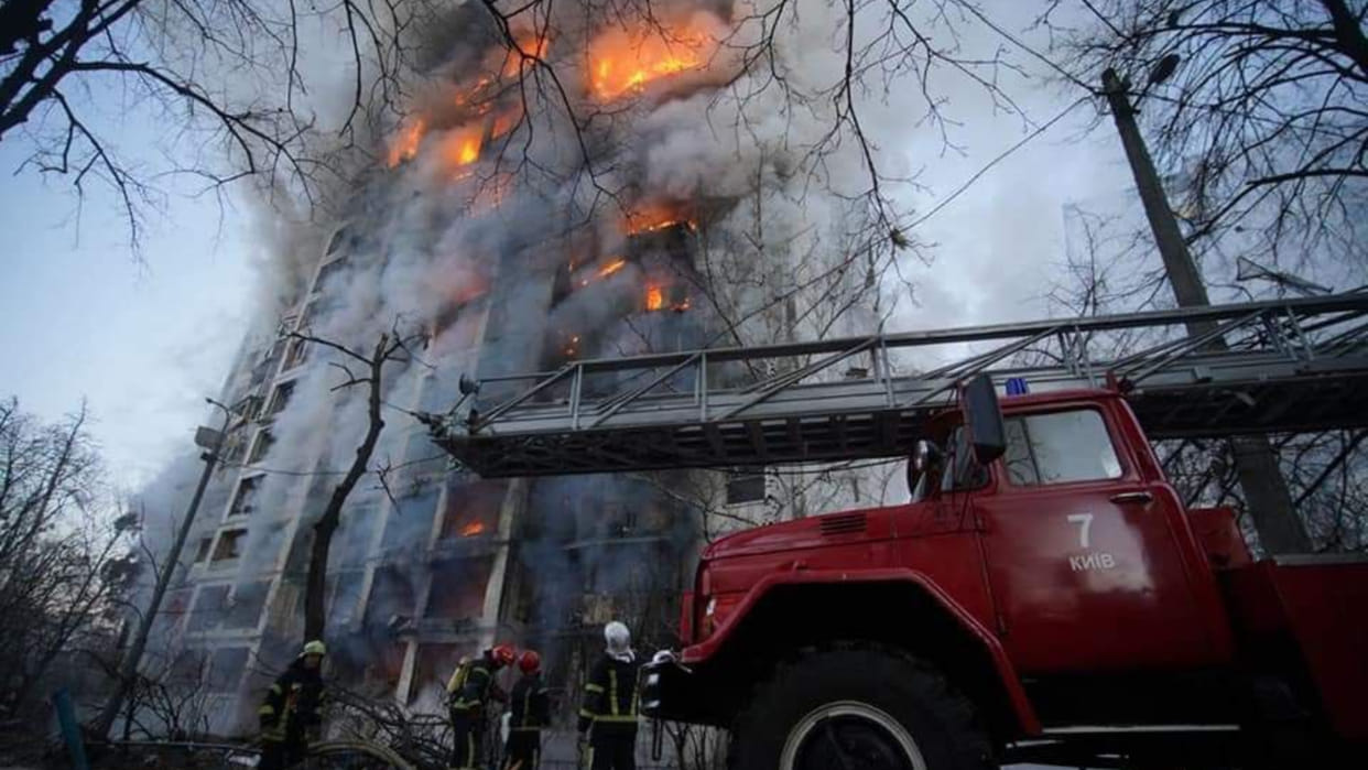 Russia attacks Zelensky hometown with missiles 11 killed many injured
