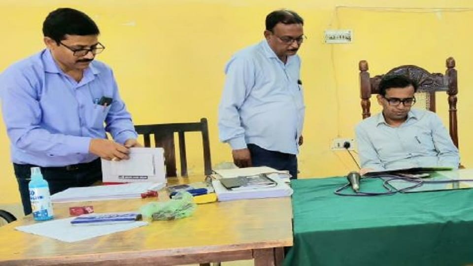 No Nomination Files For Mlc Elections On First Day In Etah