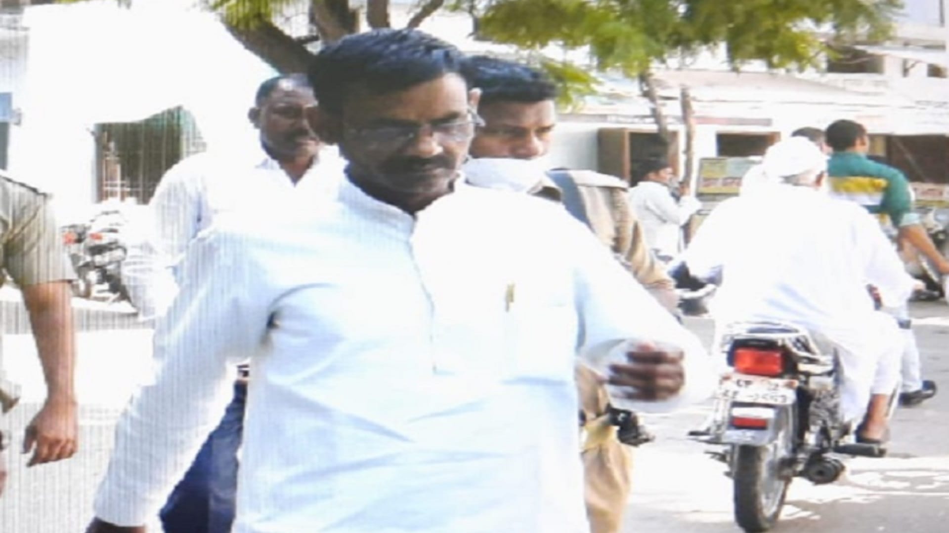 MLA chair went from BJP leader and read everything about statements of Vikram Saini