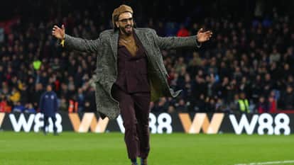 English Premier League Ranveer singh watched match between manchester city and crystal palace
