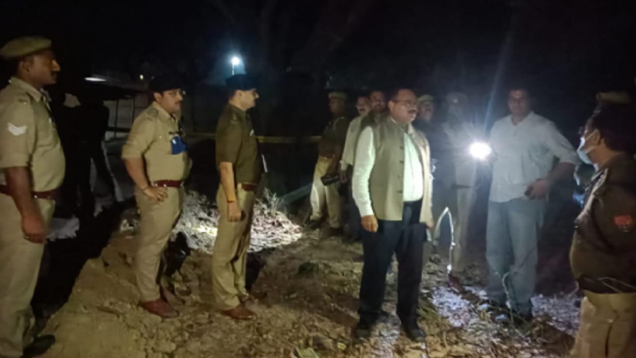 Four people including village pradhan killed in Amethi over land dispute
