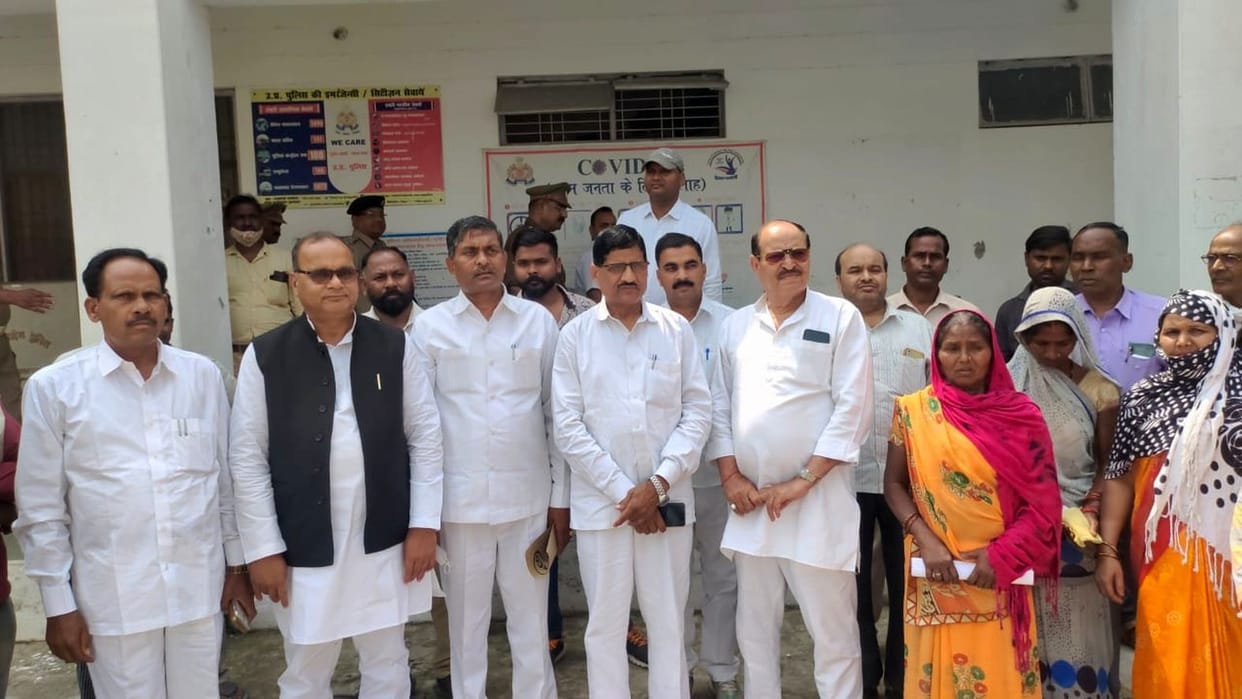 SP MLA met SP together, said stop harassment