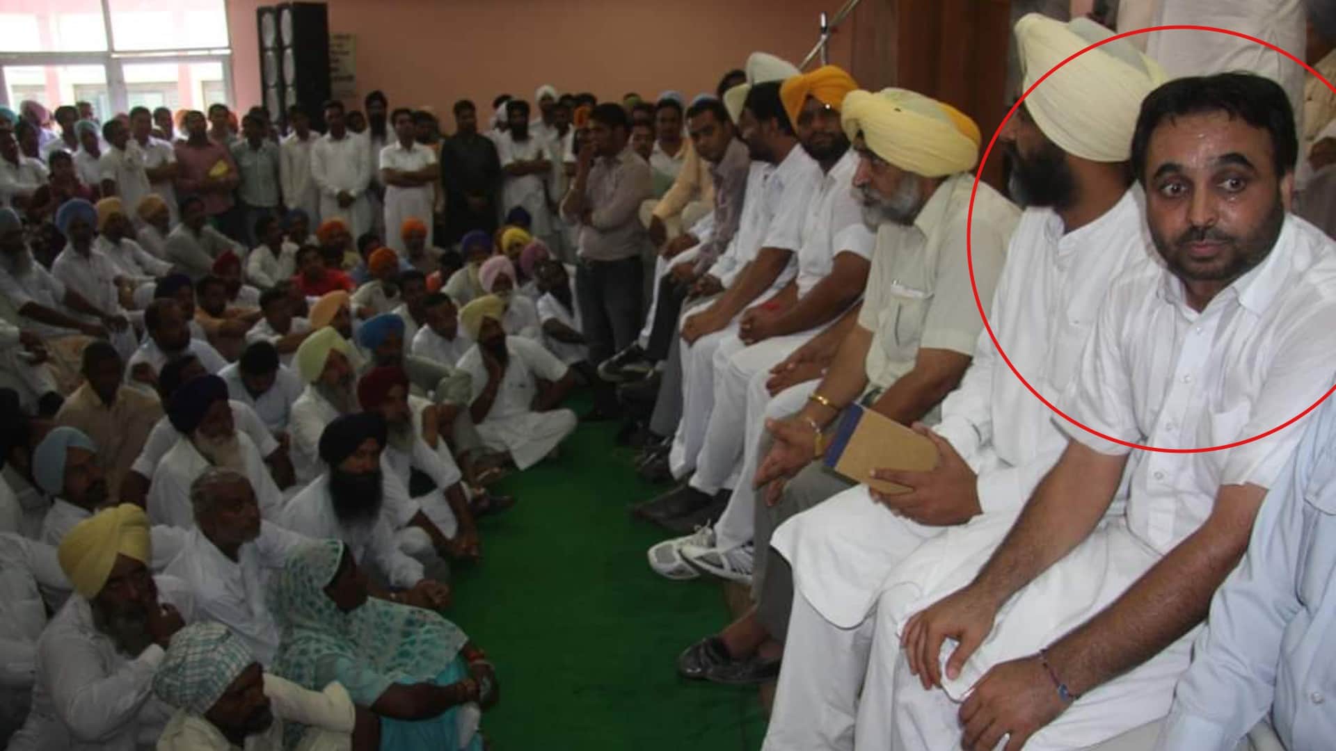 Bhagwant Mann Oath Ceremony CM of Punjab Know About His Life wife Family in Picture News in Hindi