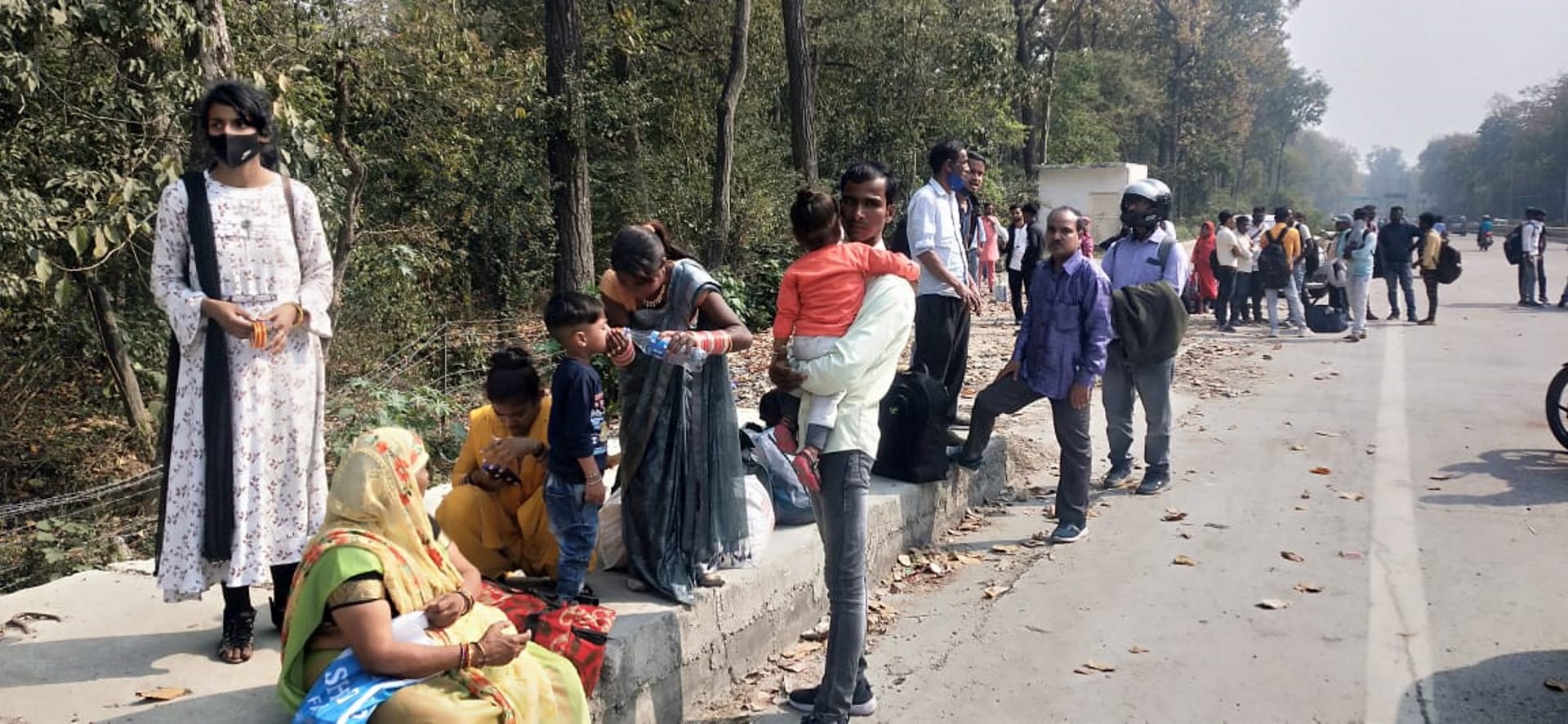 Accident in Uttarakhand : Fire broke out in UP Roadways bus going from Dehradun to Bareilly, 37 passengers were sitting in the bus,see photos