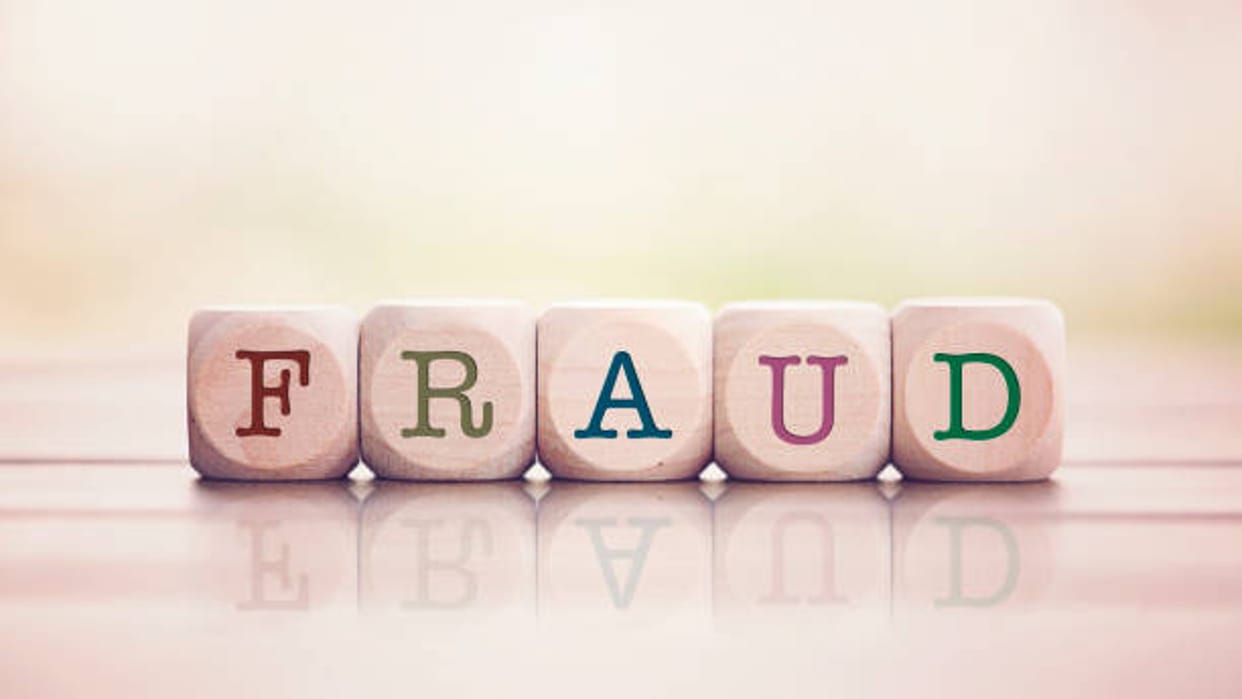 Forgery in Vrindavan Yojna, many suspended.