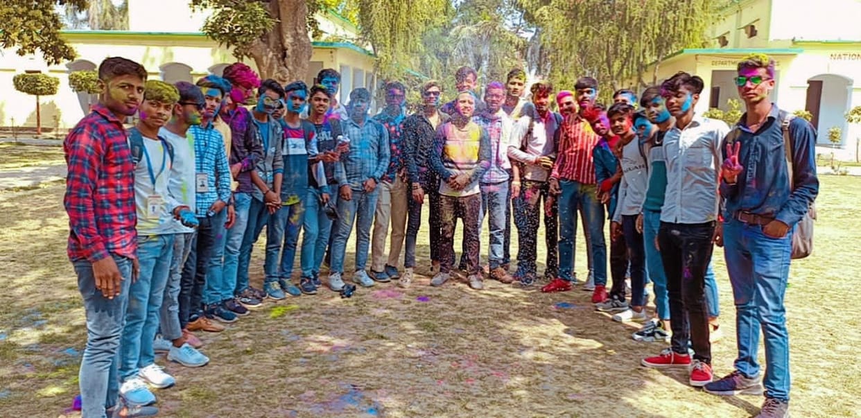 Yuva Morcha workers played Holi in GF College