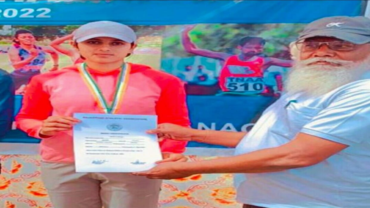 Jalore Neeta Kumari won silver Medal in State Level Athletic Competition