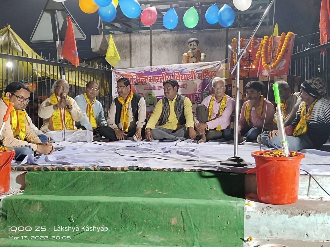Hathras: A poet is great only who is troubled by his wife: Virendra Jain Narada