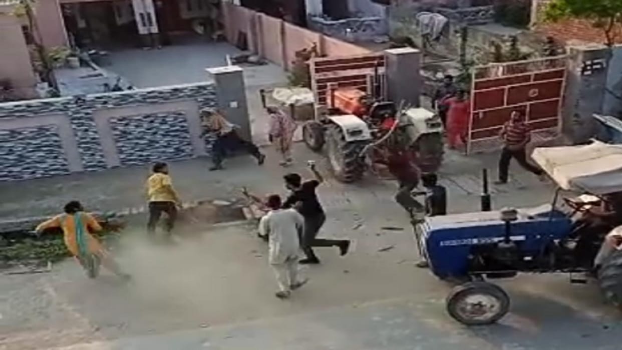 Meerut News: fight in two sides and three youth injured but sent to Meerut