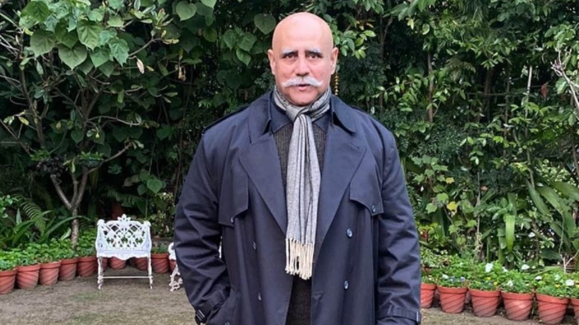Kashmir Files stars Anupam Kher Bhasha Sumbli  Puneet Issar from family of Kashmiri Pandits Here is the information of all the actors of movie