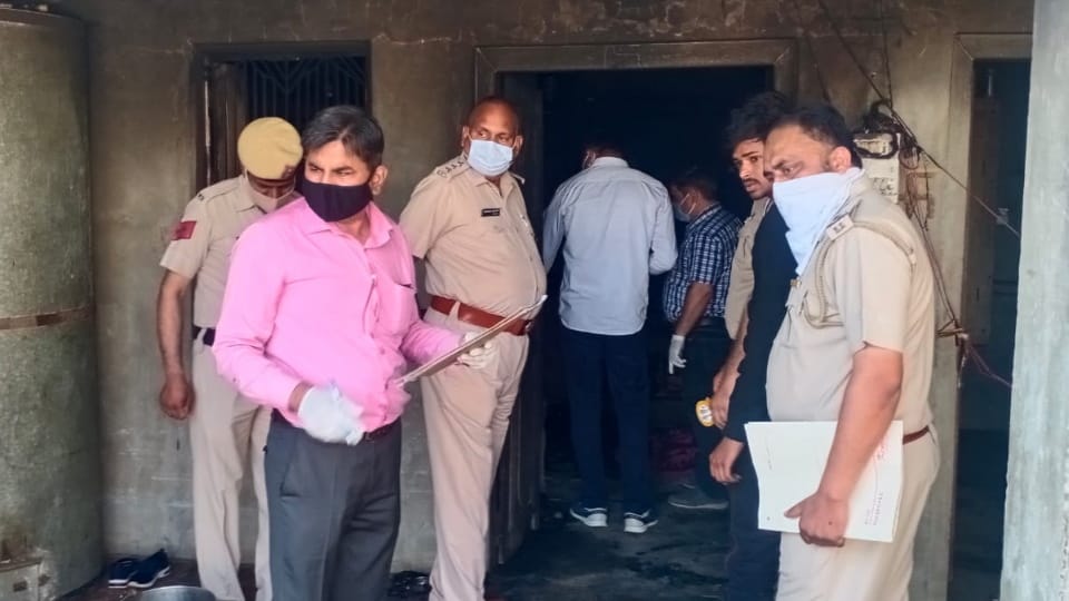 Two sisters died due to burning under suspicious circumstances in village Mohbatpur of Mandi Adampur