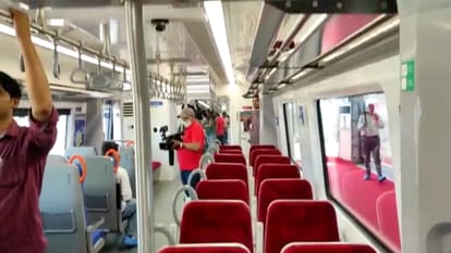 Meerut News: Vehicle parking facility will available at RapidX stations and PM Modi will flag off train soon