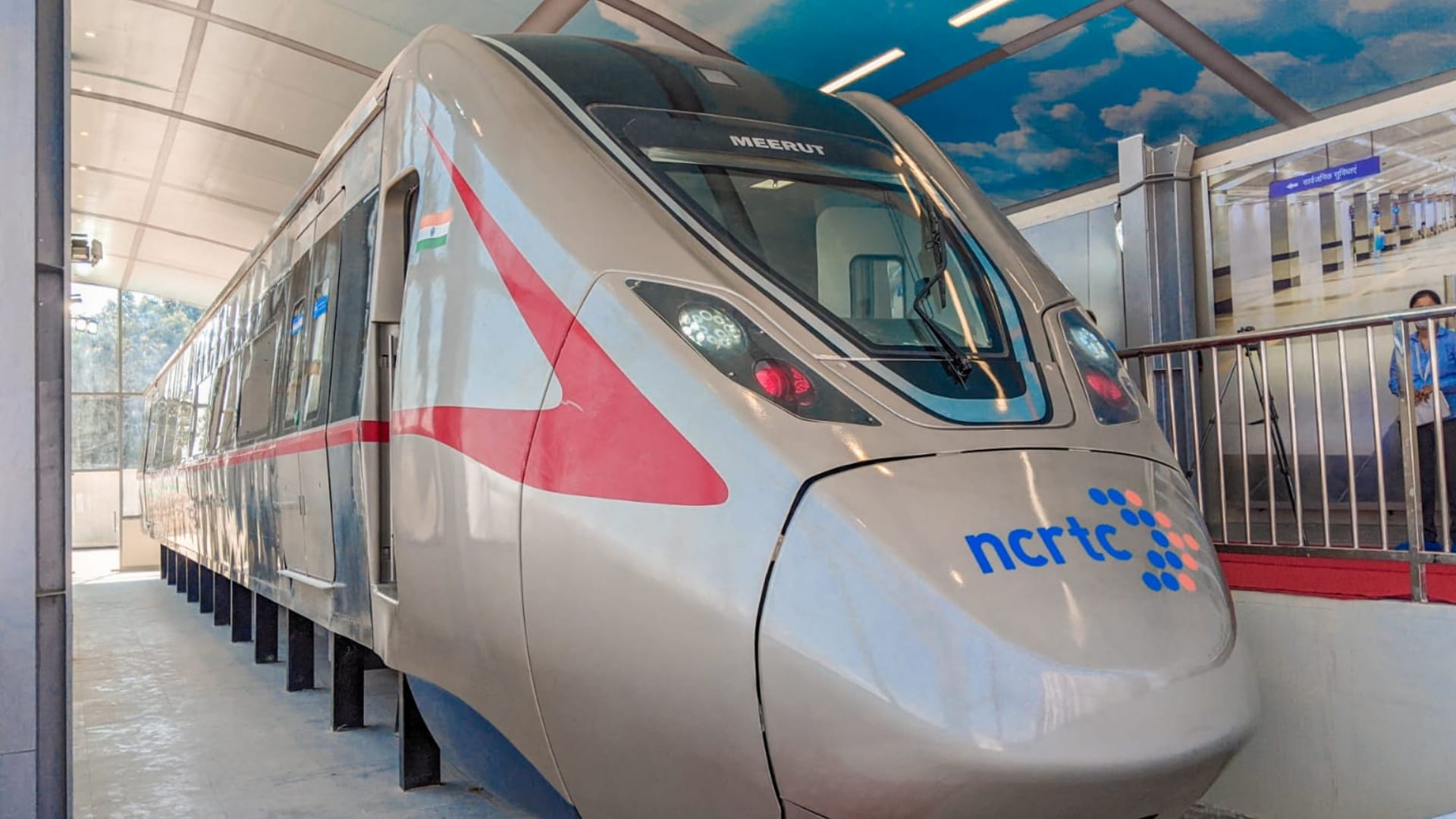 Rapid Rail corridor first coach reach Duhai Read all features of train very special from other trains