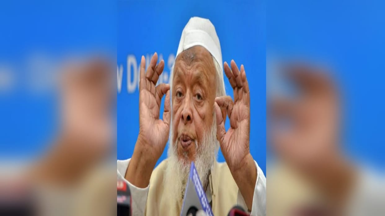 Deoband News: Maulana Syed Arshad Madani has expressed his opinion on decision of Karnataka High Court regarding Hijab
