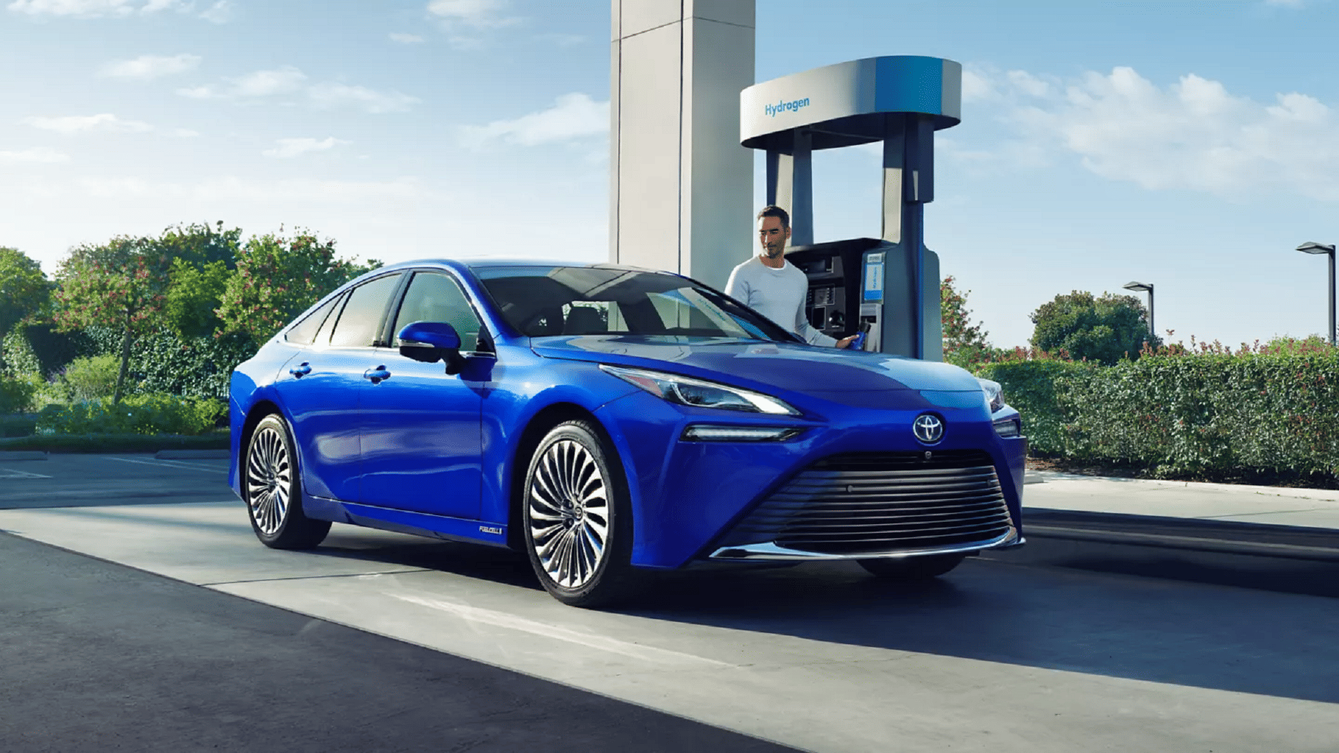 Hydrogen Car Toyota Mirai Toyota Kirloskar Motor launched India's first hydrogen-based fuel-cell electric car Mirai as part of its pilot project hydrogen electric vehicle