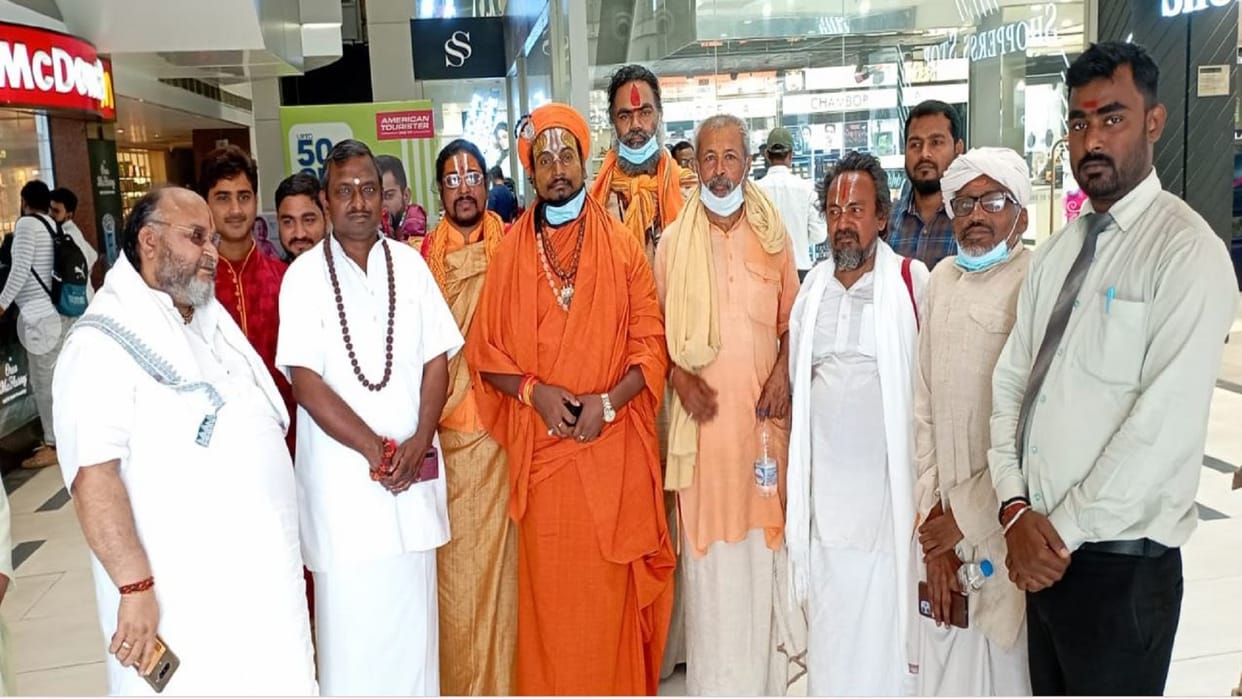 Balak Das said in varanasi, hang the culprits of the massacre of Kashmiri Hindus