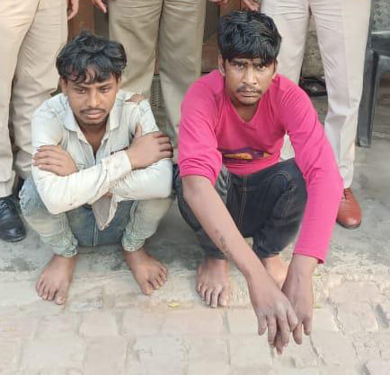 Accused arrested for snatching cash and mobile